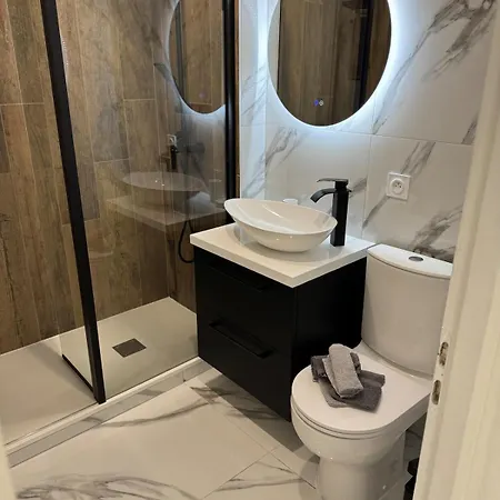 T3 Renove Vu Port Clim Et Wifi *