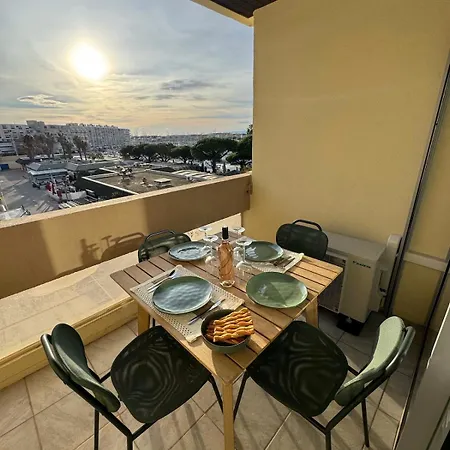 T3 Renove Vu Port Clim Et Wifi Apartament