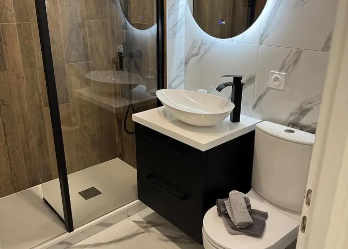 T3 Renove Vu Port Clim Et Wifi *