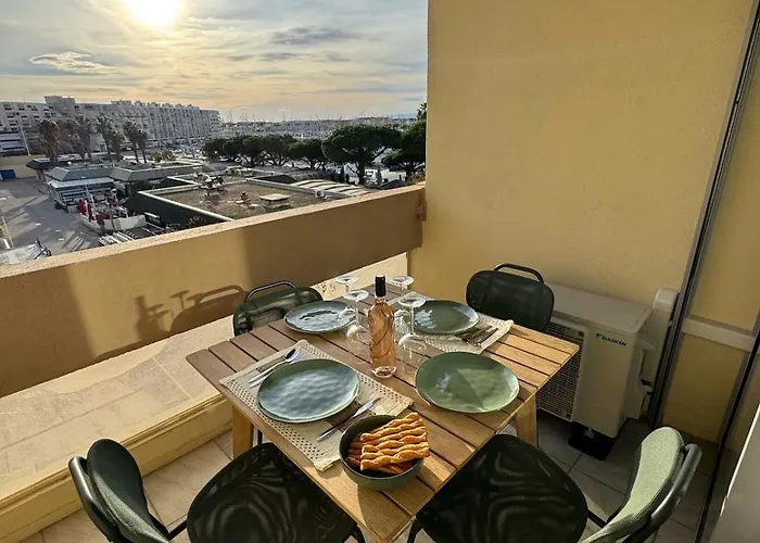 T3 Renove Vu Port Clim Et Wifi Apartamento